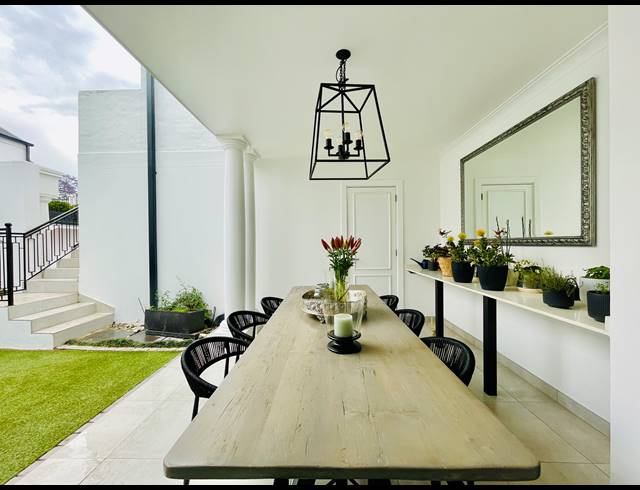 4 BEDROOM TOWNHOUSE RENTED IN HYDE PARK